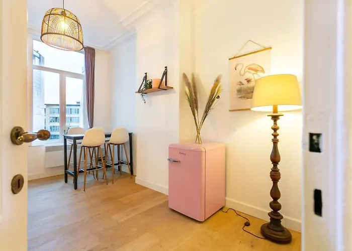 Pink Fairytale-Like Apartment